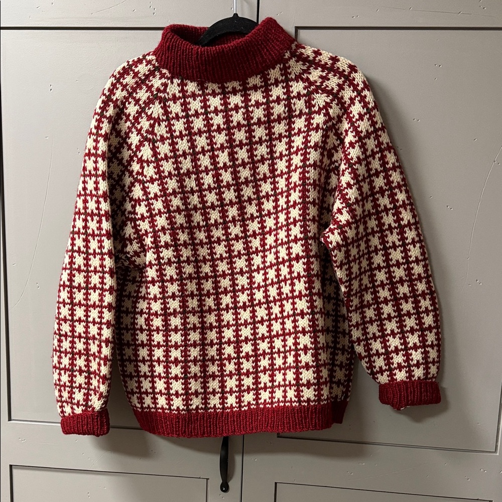 Vintage 100% wool, handmade in Denmark, Burgundy and Cream Turtleneck Sweater